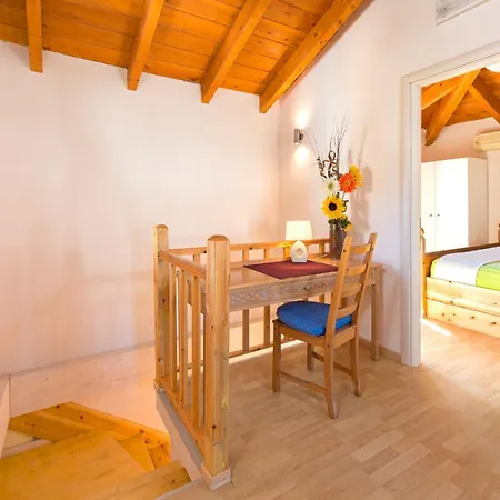 Haus In Kolympia Mit Garten Und Schoener Aussicht Σπίτι διακοπών Κολύμπια