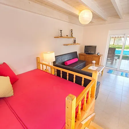 Haus In Kolympia Mit Garten Und Schoener Aussicht Nyaraló Kolímbia